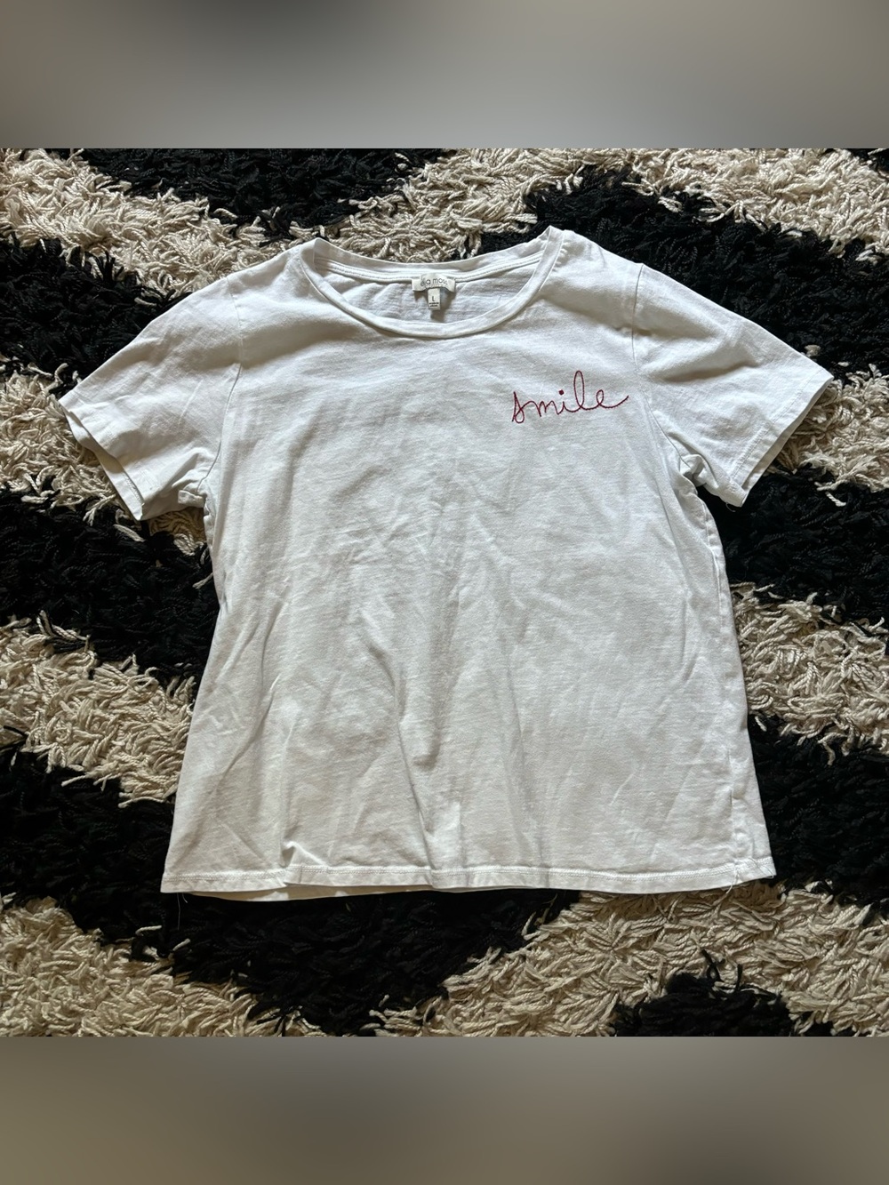 Ella Moss White Short Sleeve Red Smile Embroidered Tshirt Women’s Large